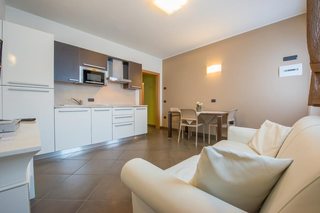 One-Bedroom Apartment (4 Adults)